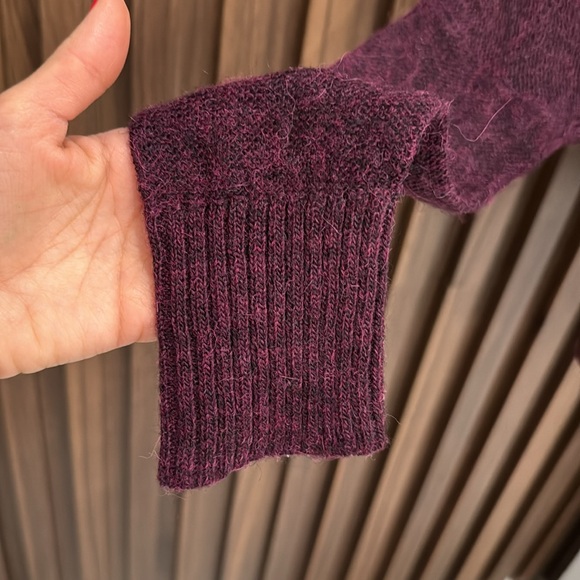 DKNY sweater size S - Picture 4 of 8